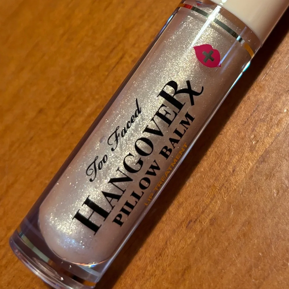 Too Faced Hangover Pillow Balm Lip Treatment Very Vanilla